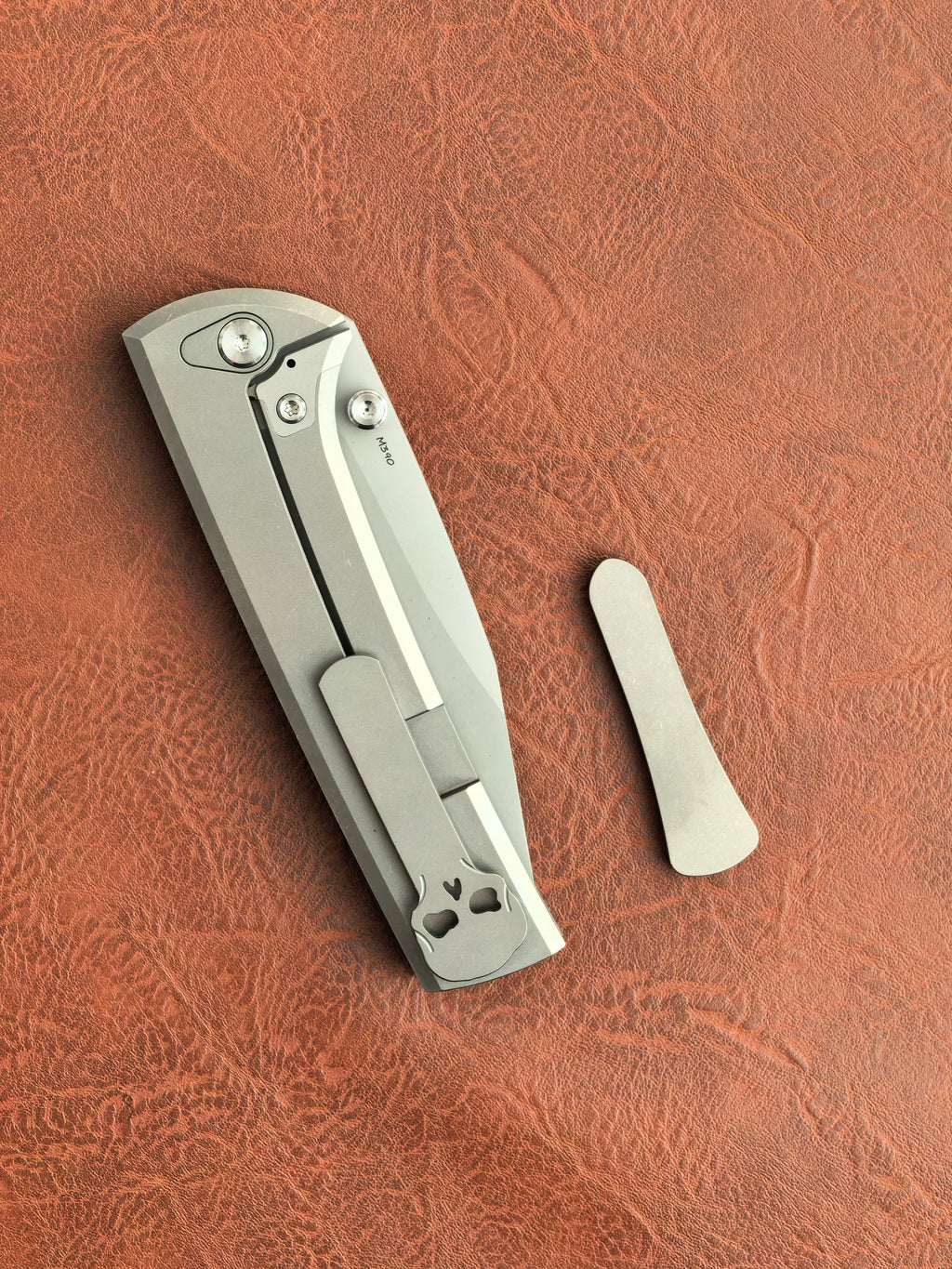 Chaves Knives Integral Scapegoat 229 Magnetic Radiation Manual Flipper California Custom Knife Show 2026 Spring (3.25” Stonewash Spear Point)