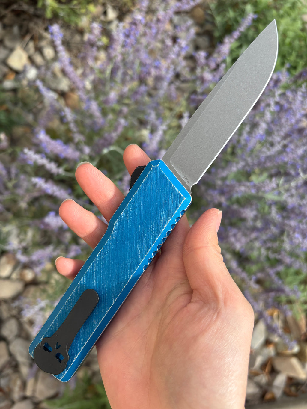 Chaves Knives Dissident Blue Anodized Handle "Nebula"Carbon Fiber Inlay DA OTF Blade Show West 2026 Exclusive (3.7" Stonewash Drop Point)