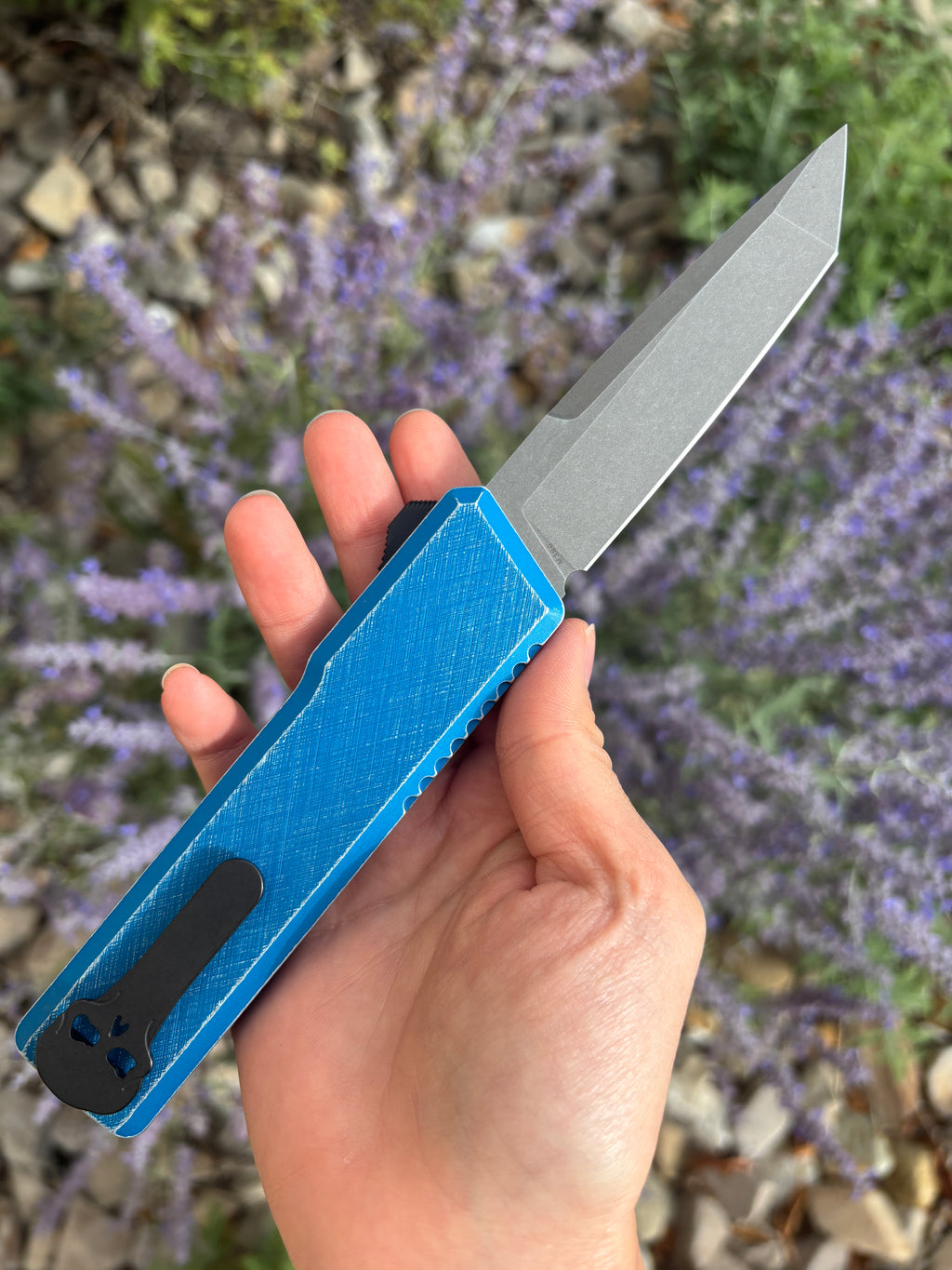 Chaves Knives Dissident Blue Anodized Handle "Nebula"Carbon Fiber Inlay DA OTF 1 Blade Show West 2026 Exclusive (3.7" Stonewash Tanto)