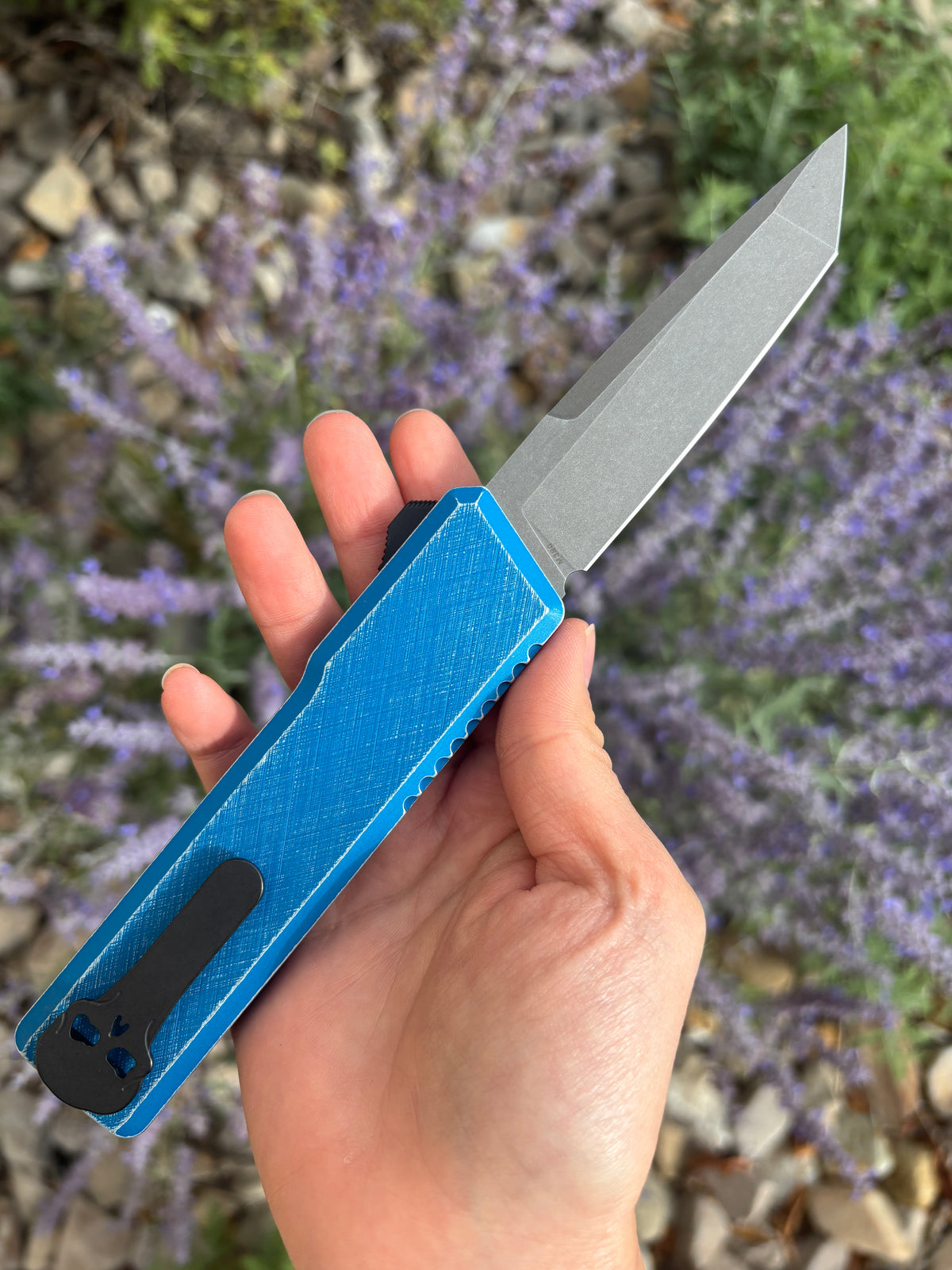 Chaves Knives Dissident Blue Anodized Handle "Nebula"Carbon Fiber Inlay DA OTF 1 Blade Show West 2026 Exclusive (3.7" Stonewash Tanto)