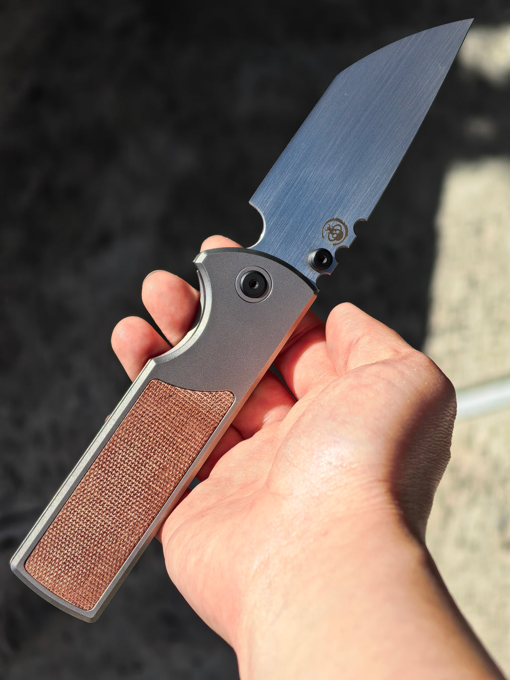 Chaves NTAK 229 Micarta Brown Magnetic Integral Inlay Manual Flipper Blade Show 2026 (3.6" Satin)