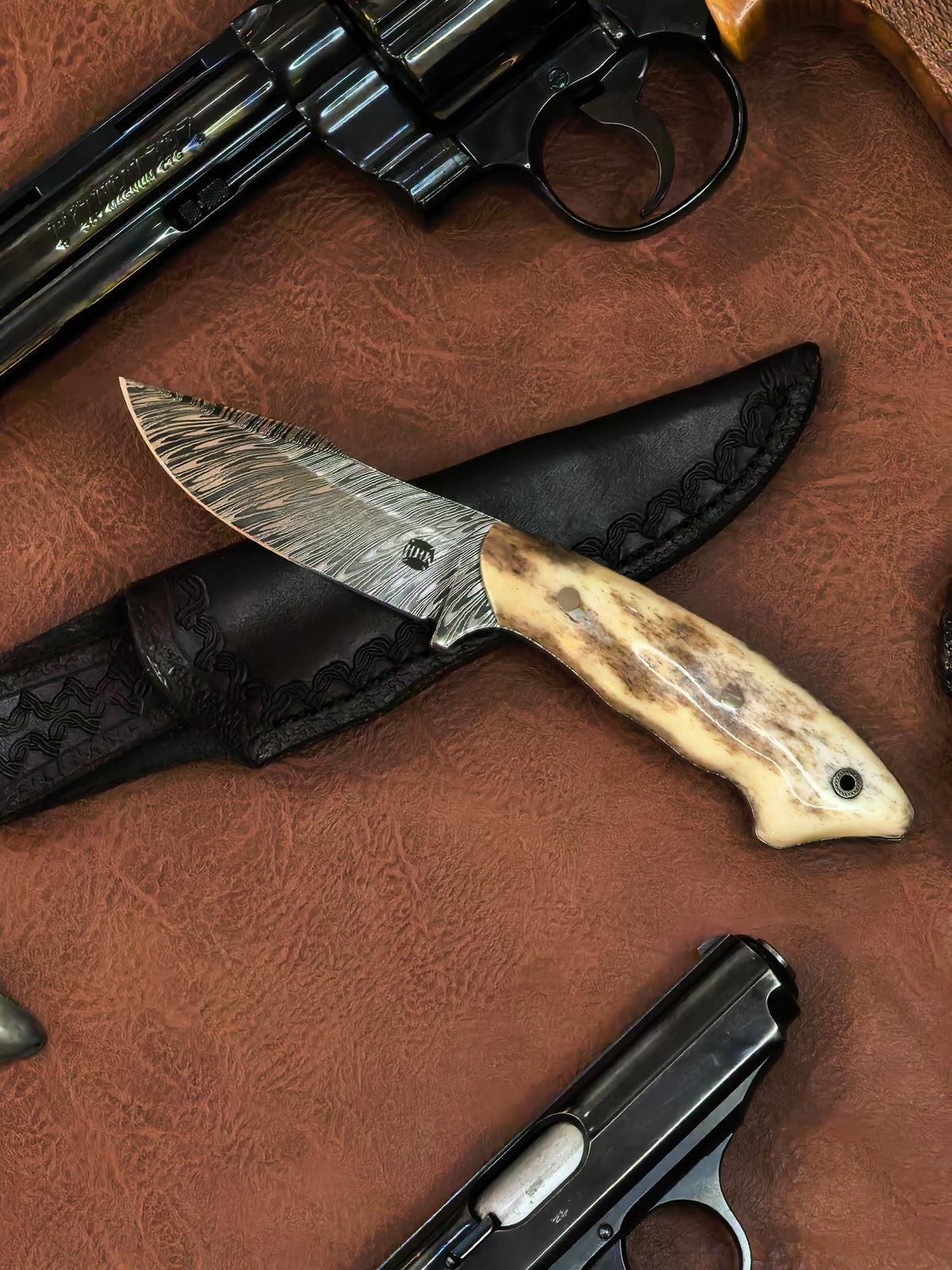 Auxiliary Manufacturing Hensley Handmade Knives Collab Wendigo Fixed Blade Knife Blade Show West 2026 Exclusive (5" Half Feather Damascus)