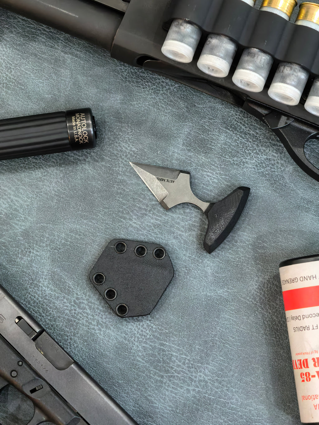Auxiliary Manufacturing Broadhead Fixed Blade Handmade USA Blade Show West 2026 (1.5" Black Stonewash)