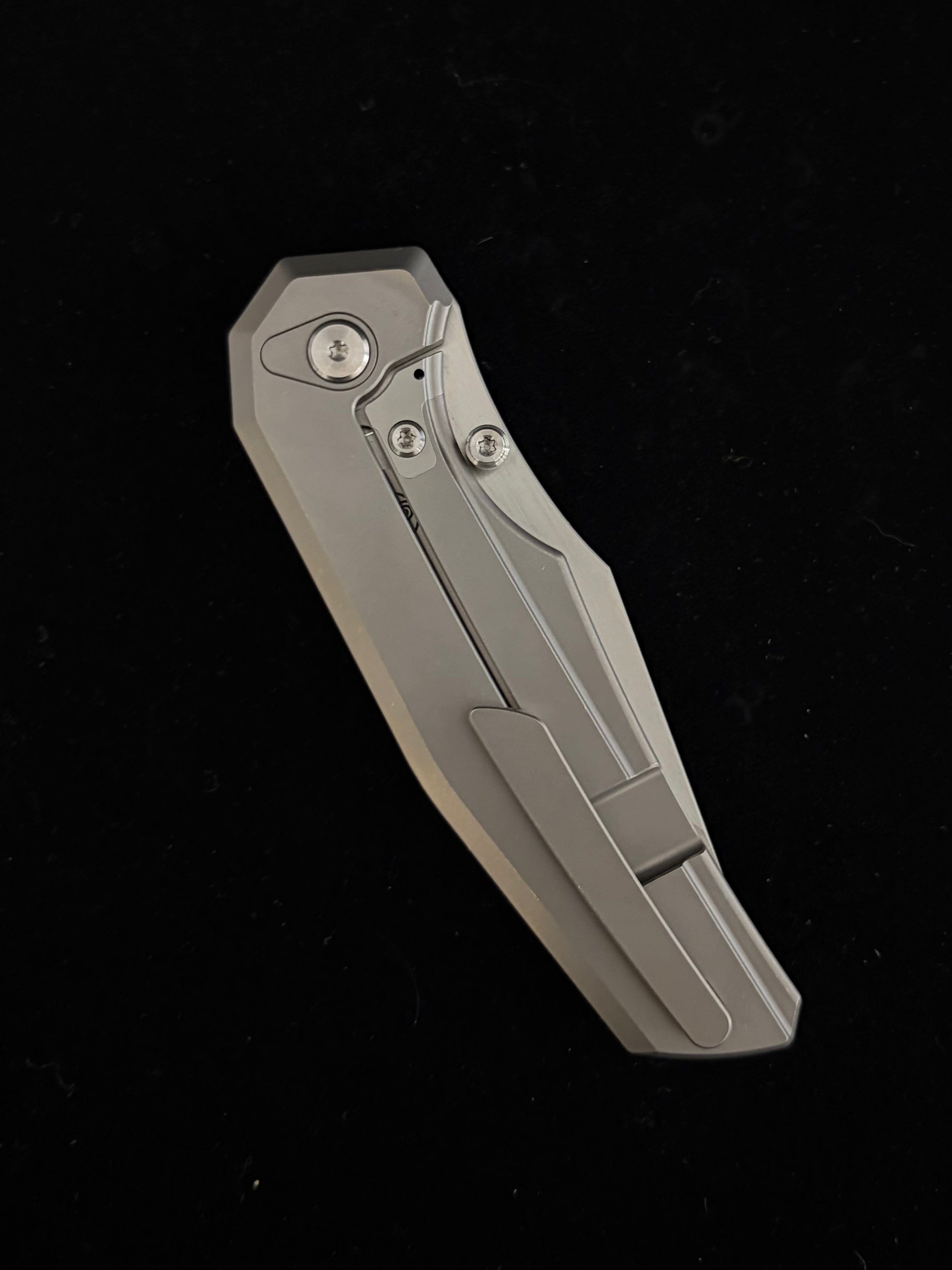 Chaves Knives Jake McCoy Omega Manual Flipper (3.5" Belt Satin)