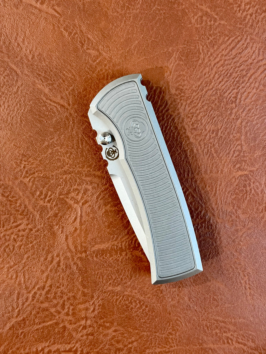Chaves Knives Integral Redencion Street Magnetic Radiation Manual Flipper California Custom Knife Show 2026 Spring (3.25” Stonewash Tanto)