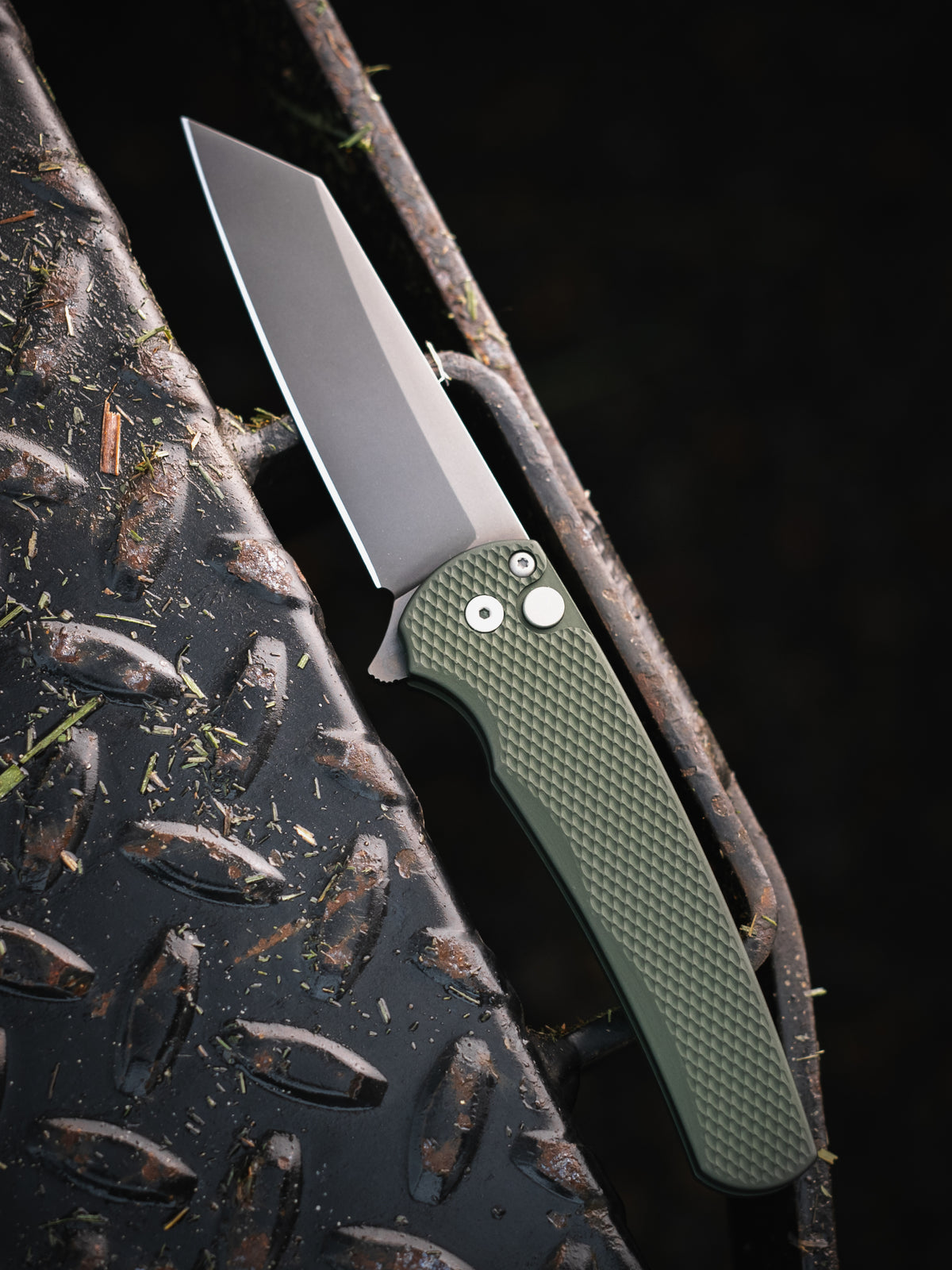 Pro-Tech Malibu Manual Flipper Knife Textured Green Al (3.25" Smoky Gray DLC)