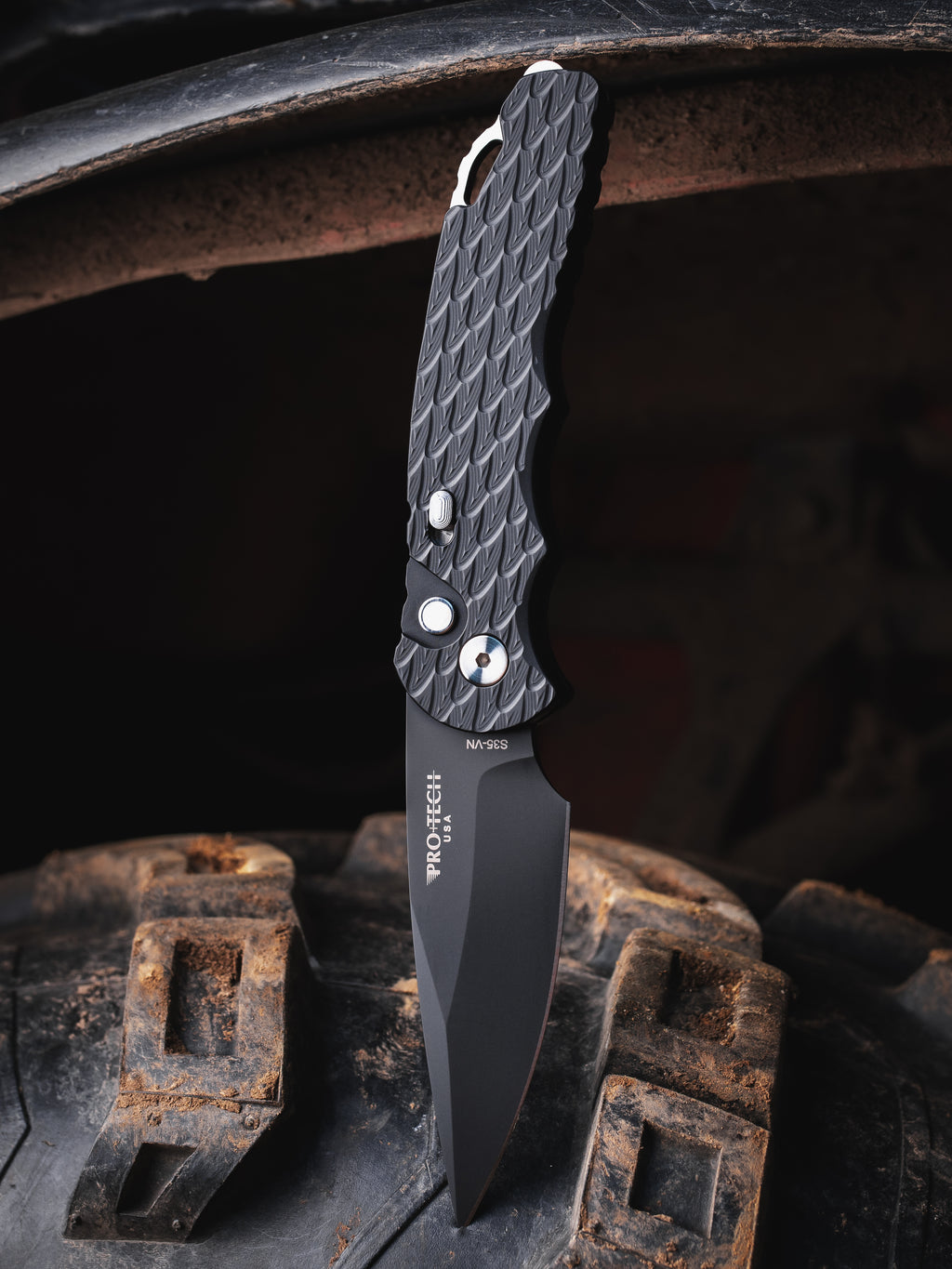 Pro-Tech TR-5 Feather Textured Automatic Knife Blade Show Atlanta 2026 (3.25" DLC Black)