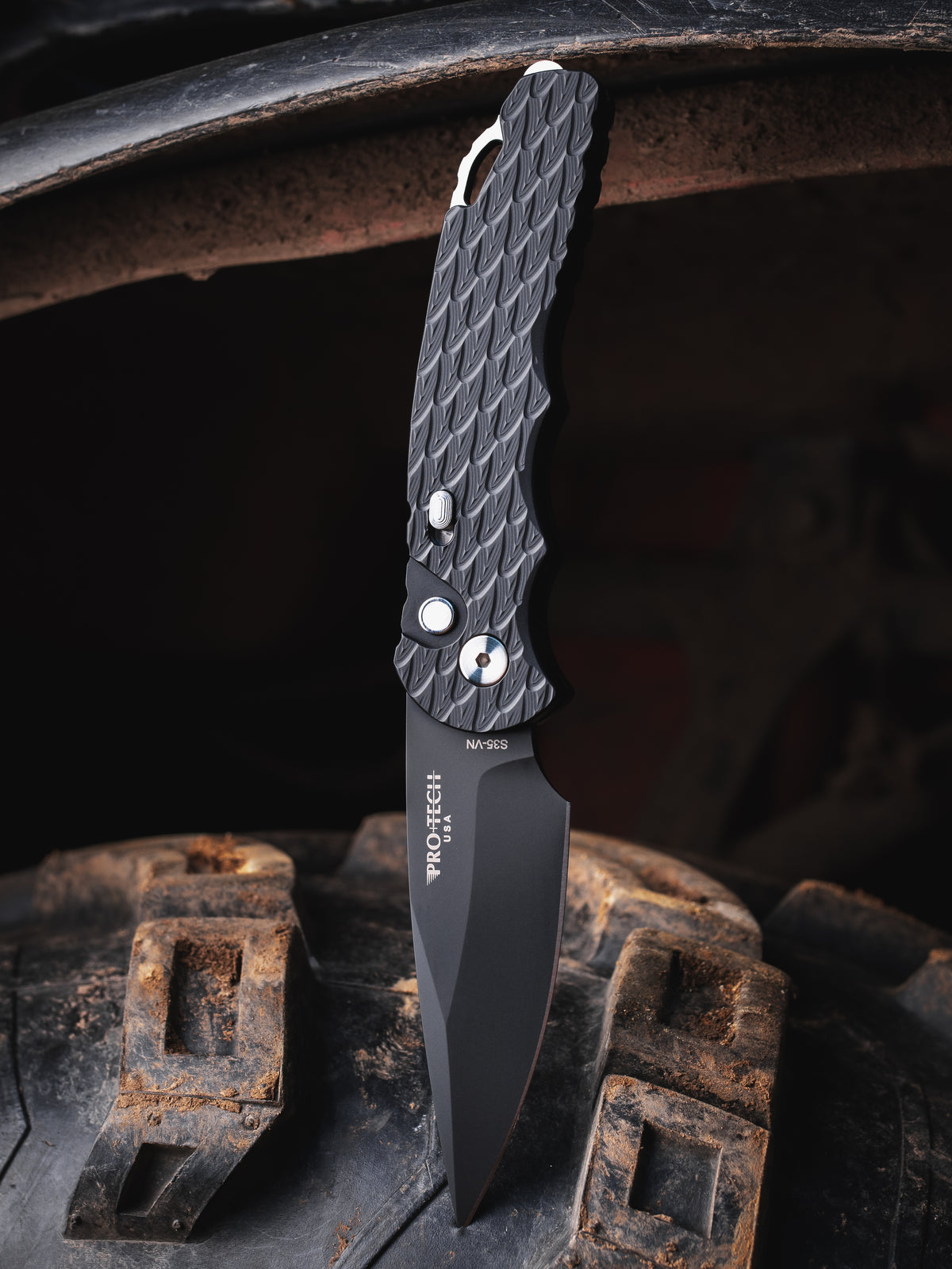 Pro-Tech TR-5 Feather Textured Automatic Knife Blade Show Atlanta 2026 (3.25" DLC Black)