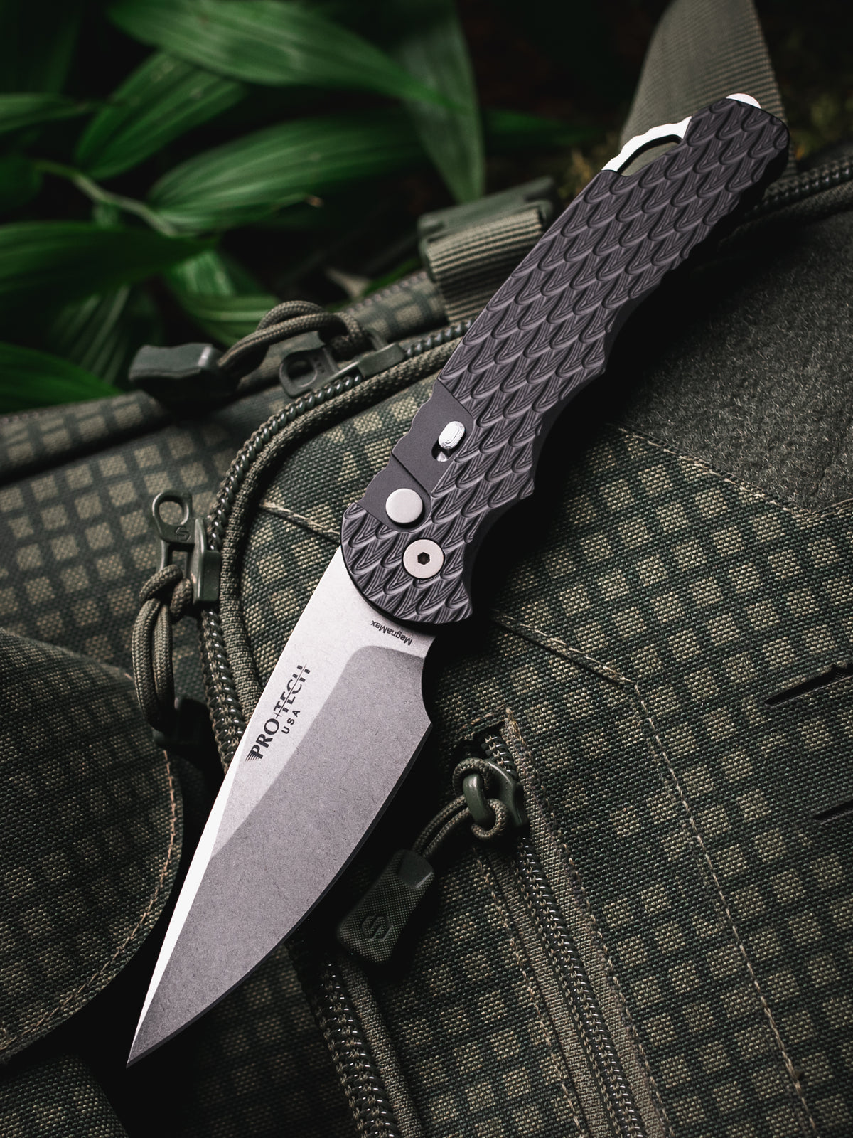 Pro-Tech Tactical Response 4 Black Feather Texture Secondary Safety Automatic Knife (4" Stonewash)