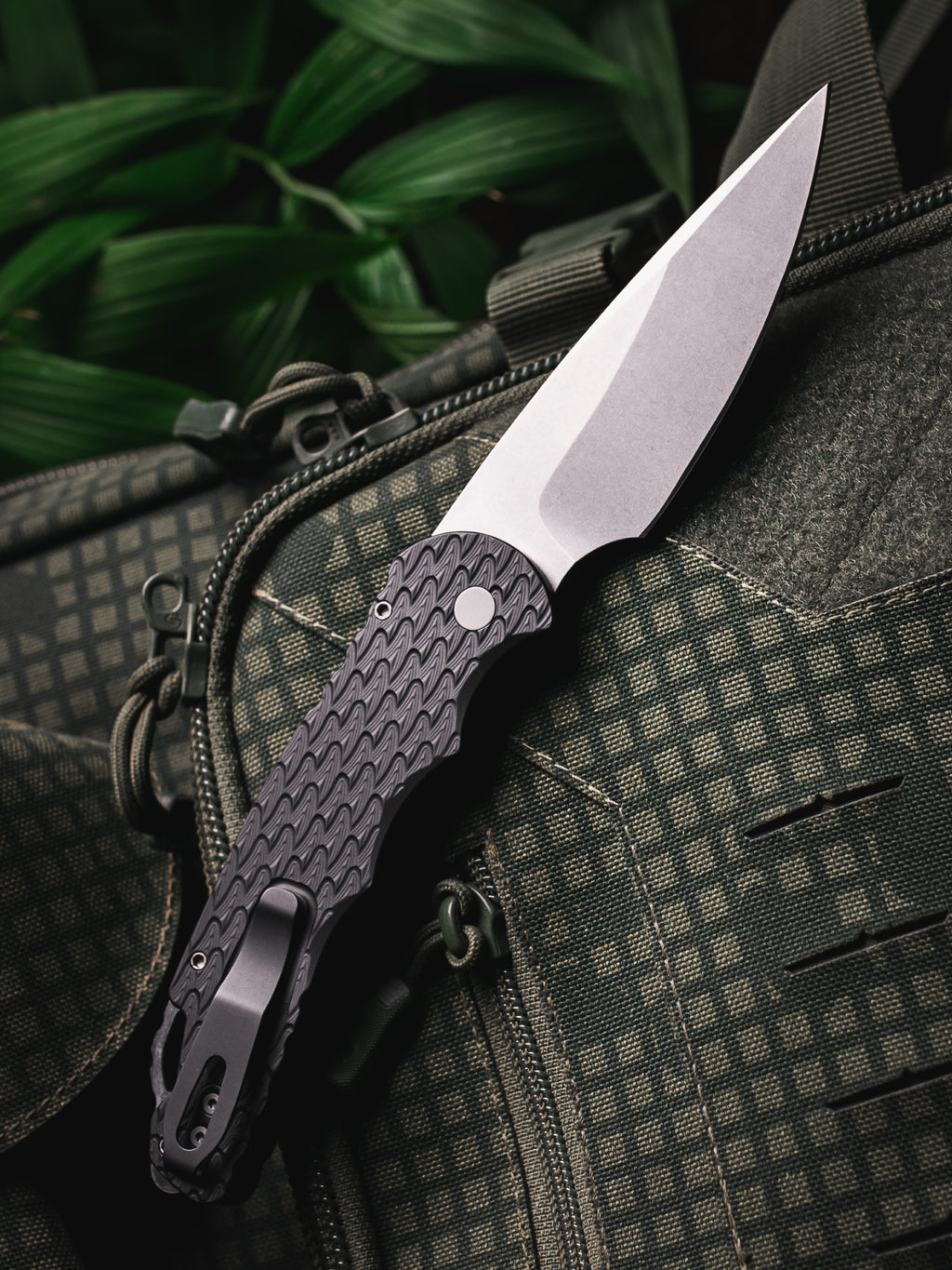 Pro-Tech Tactical Response 4 Black Feather Texture Secondary Safety Automatic Knife (4" Stonewash)