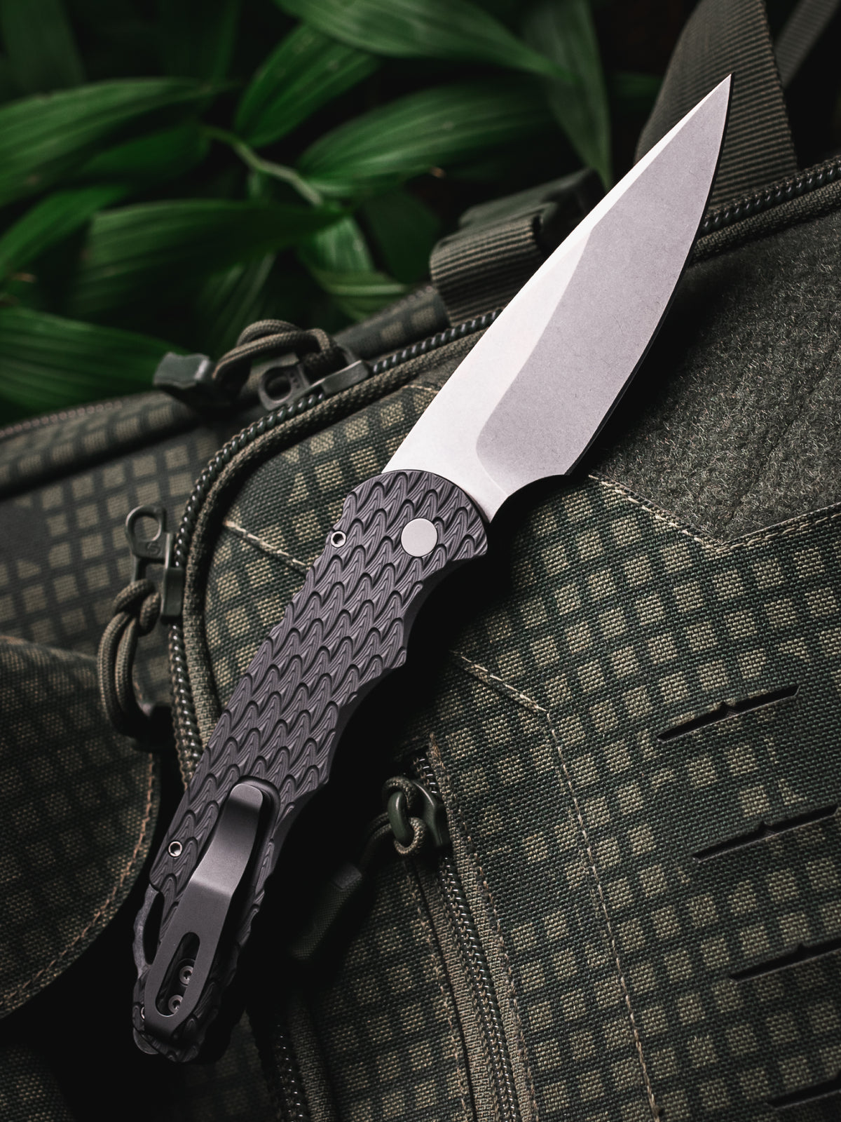 Pro-Tech Tactical Response 4 Black Feather Texture Secondary Safety Automatic Knife (4" Stonewash)