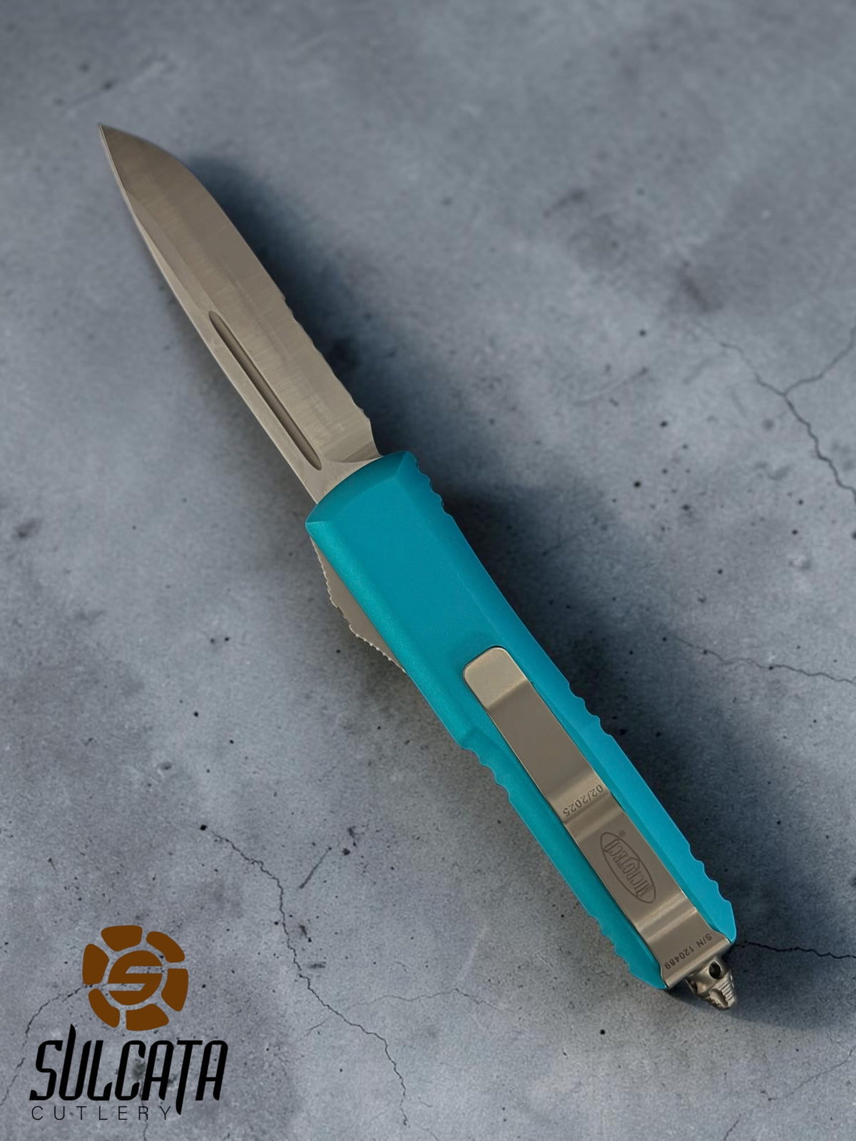 Microtech UTX-85 S/E Turquoise Satin Partial Serration OTF Knife (3.1" Satin)