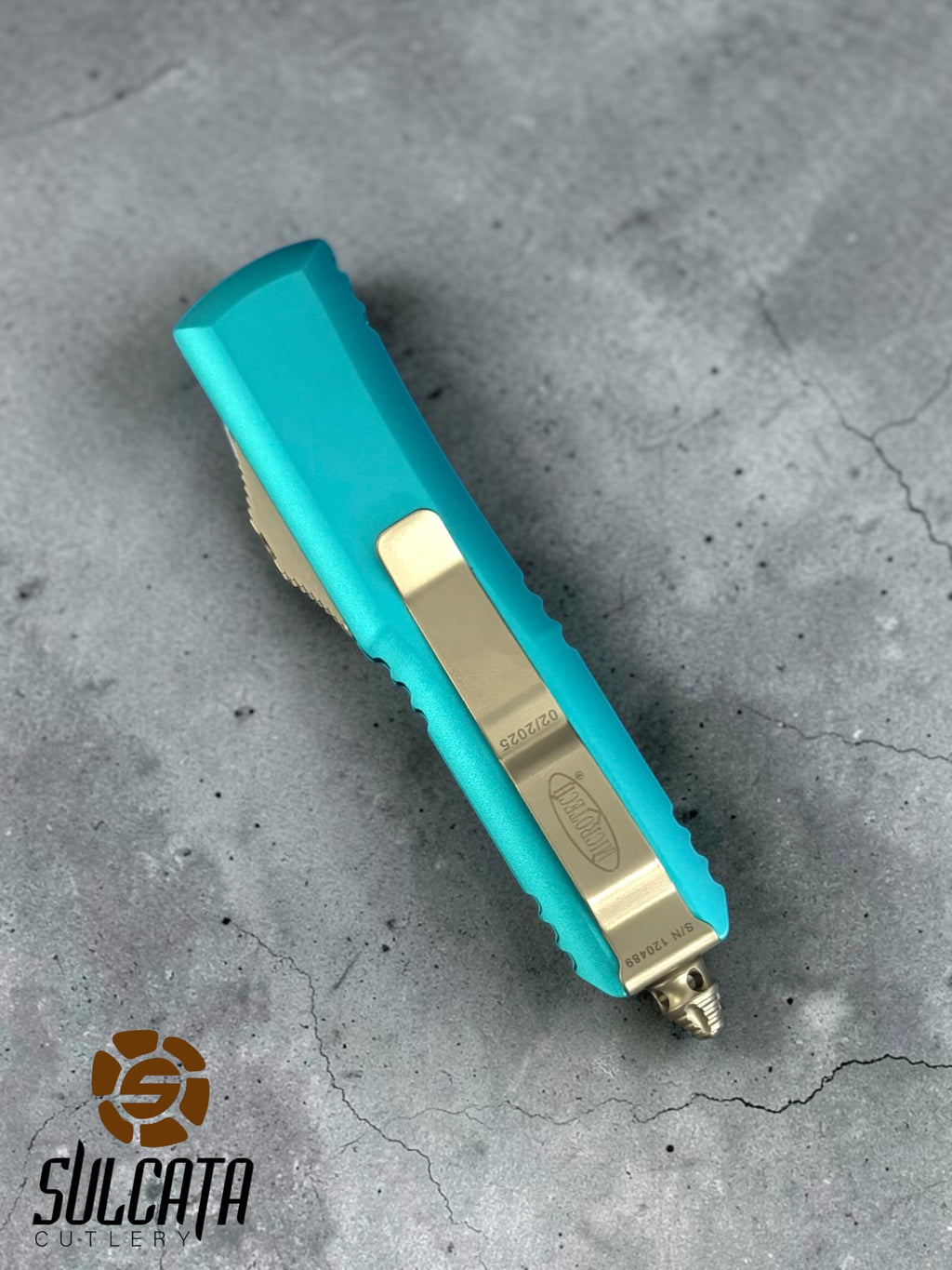 Microtech UTX-85 S/E Turquoise Satin Partial Serration OTF Knife (3.1" Satin)