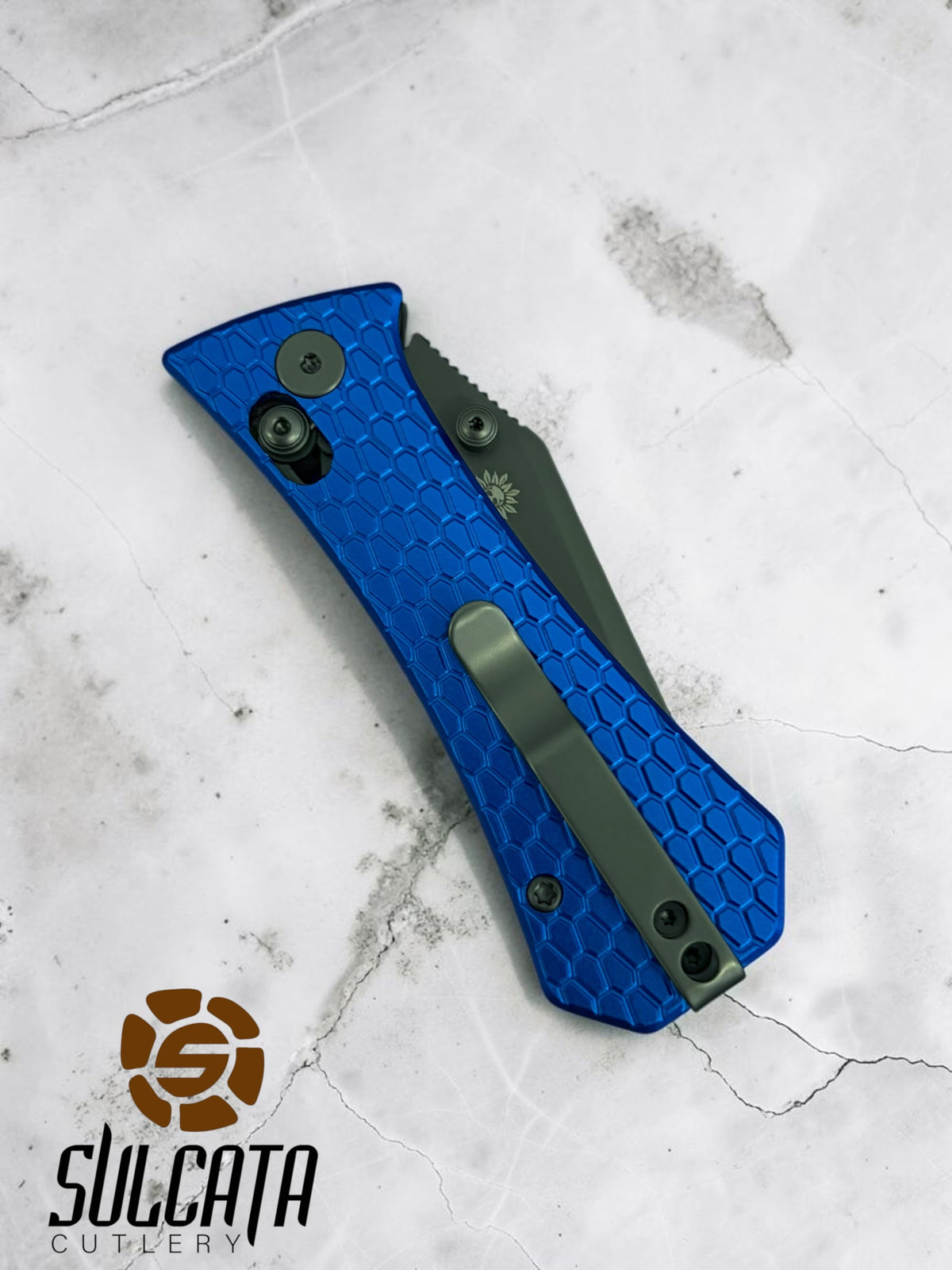 Auxiliary Manufacturing Coffin Tanto Crossbar Blue Aluminum Manual Flipper (2.7" Grey PVD)